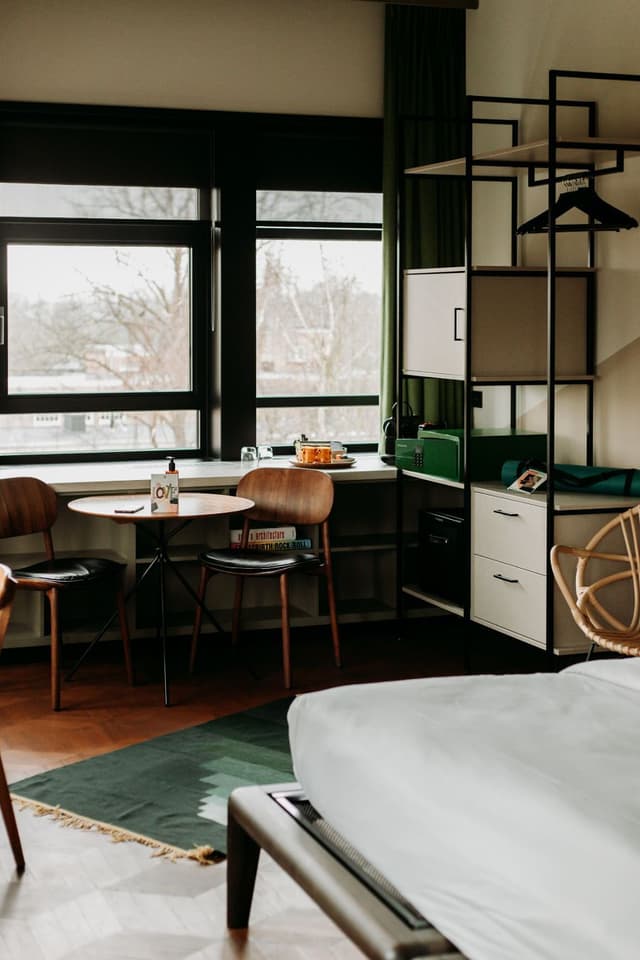 Hotel V