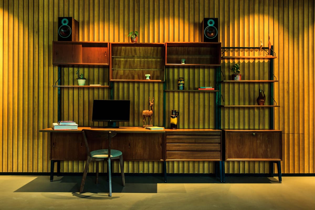 Hotel V